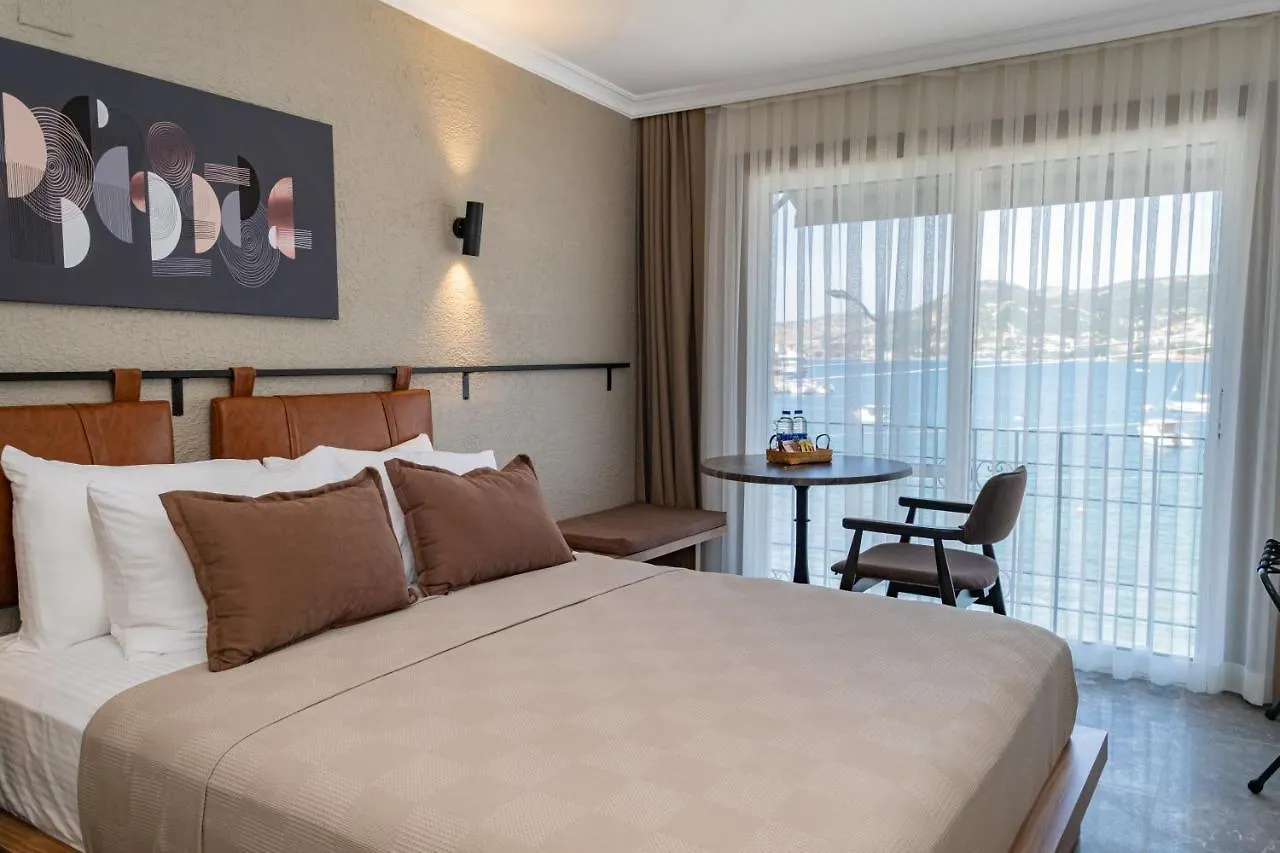 Aparthotel Bd Suites Foca