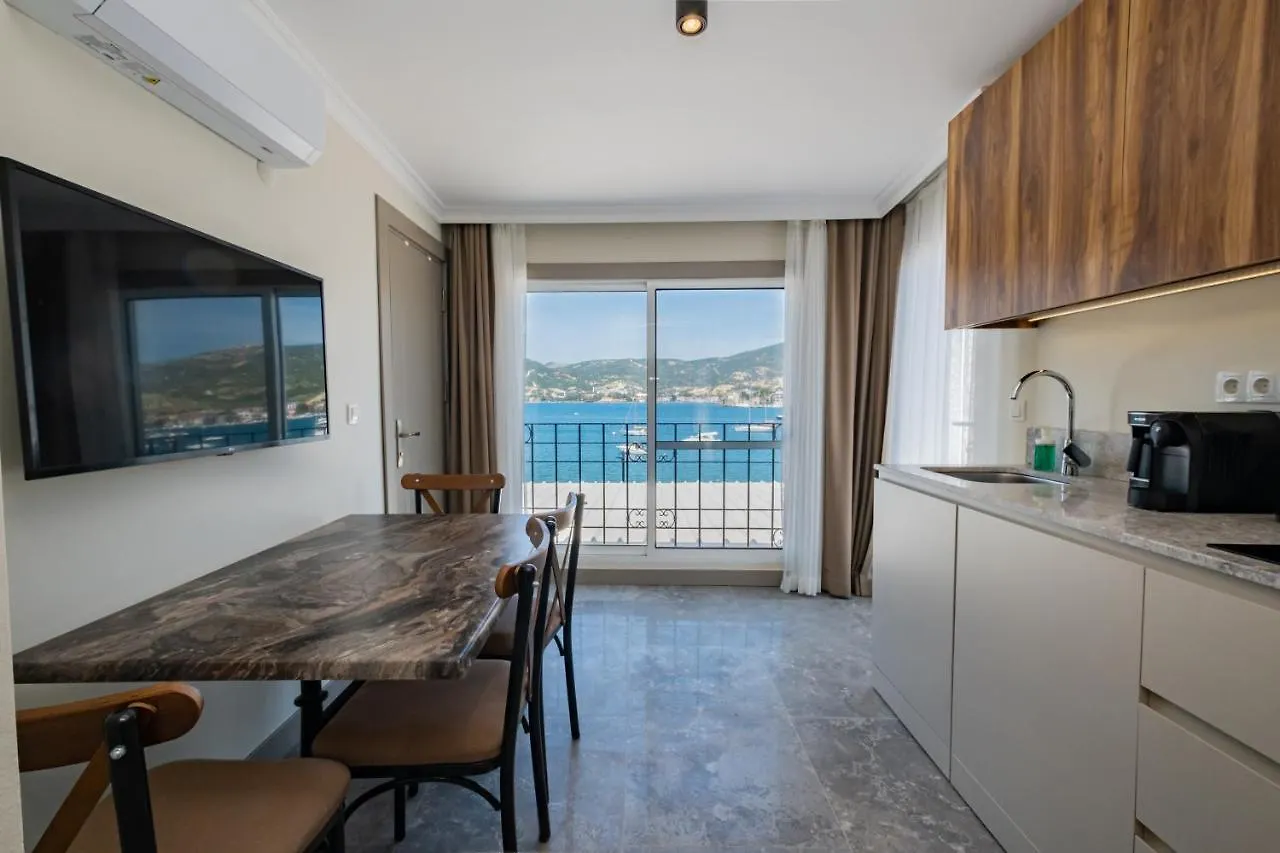 Bd Suites Foca 0*,