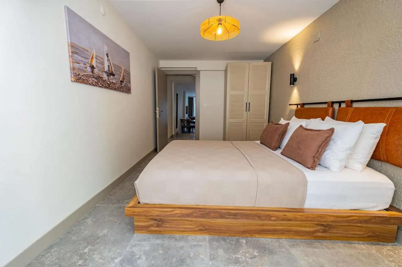 Aparthotel Bd Suites Foca