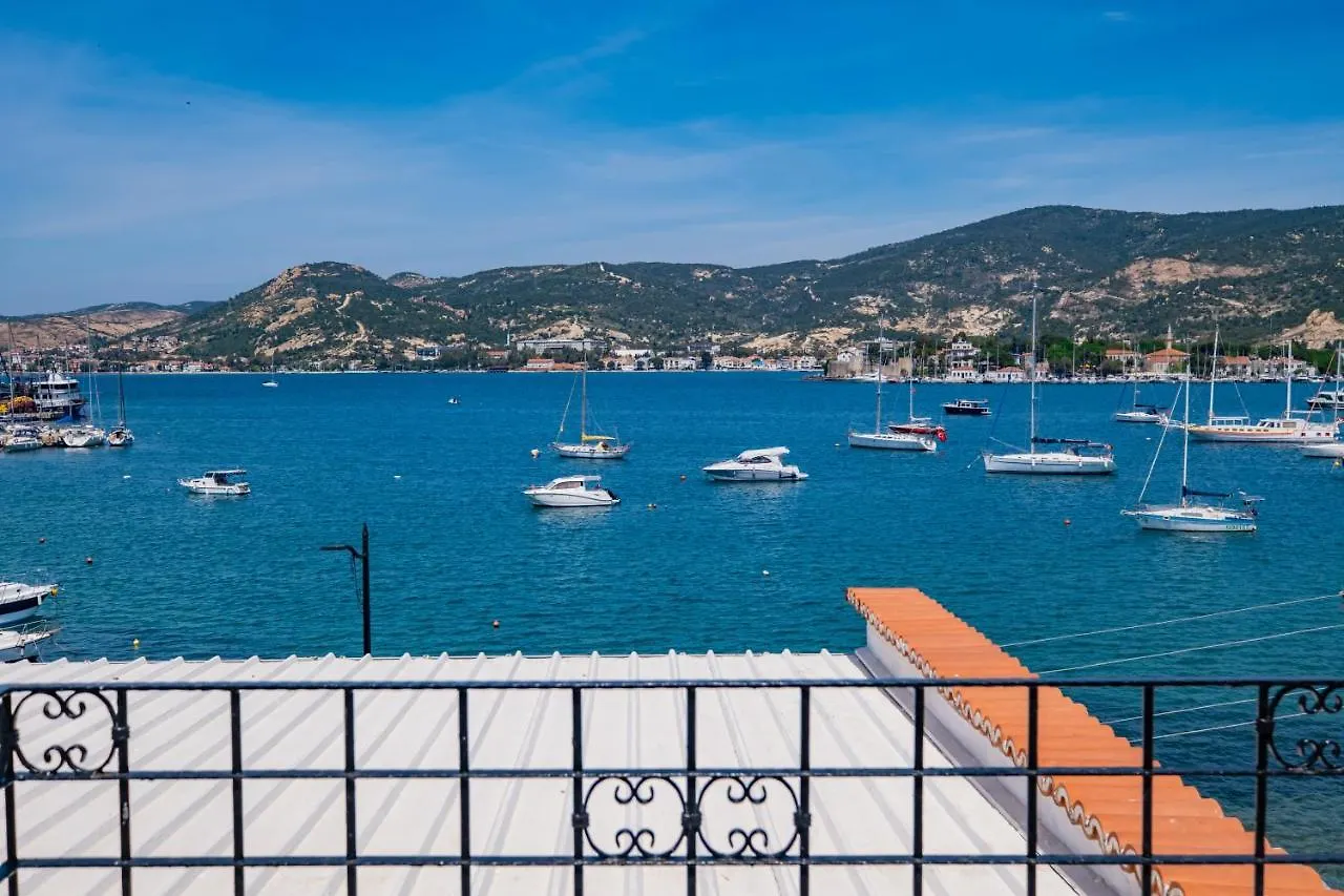 Aparthotel Bd Suites Foca