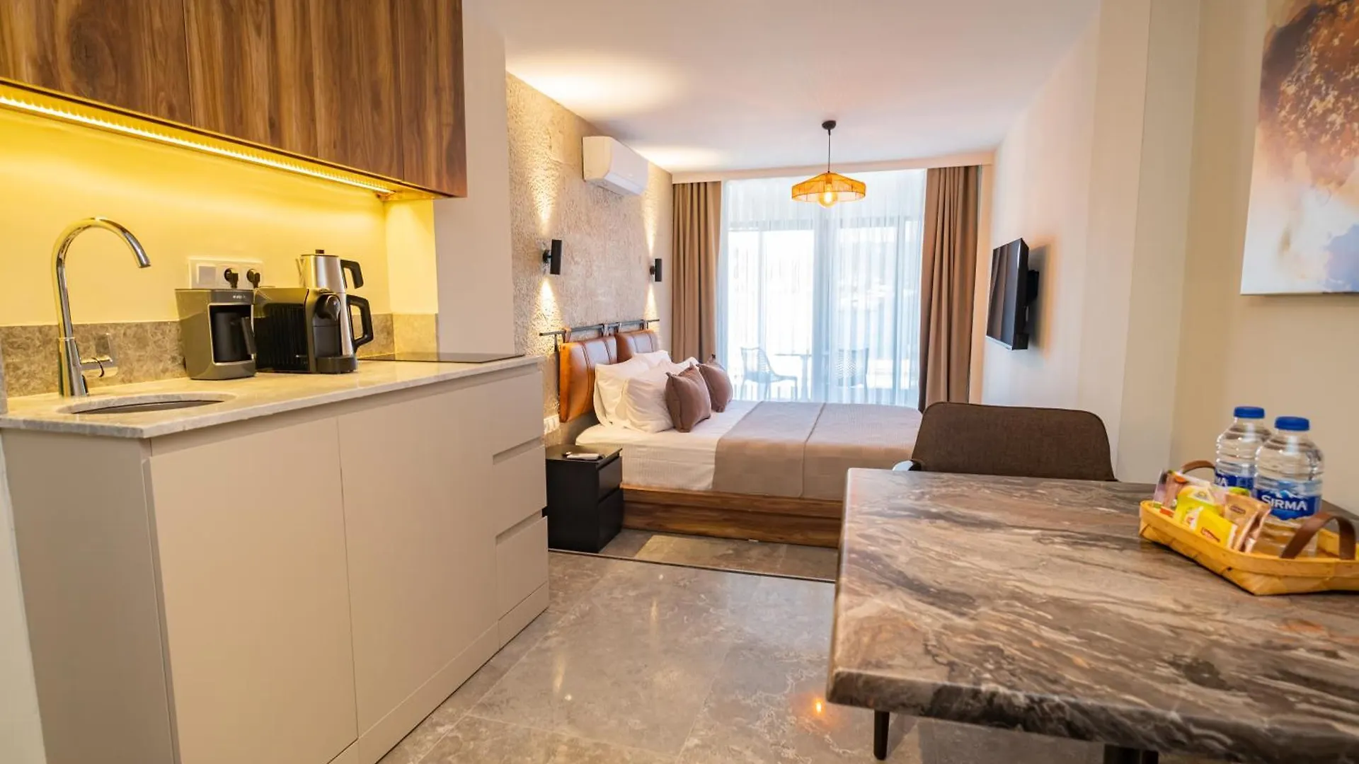 Aparthotel Bd Suites Foca