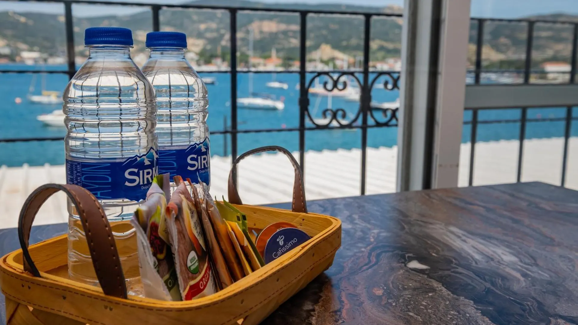 Aparthotel Bd Suites Foca