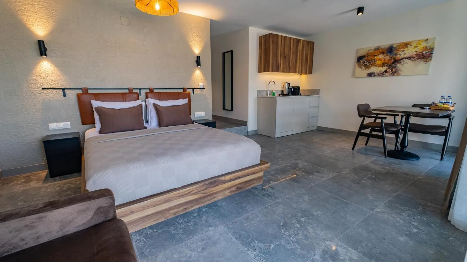 Bd Suites Foca 0*,